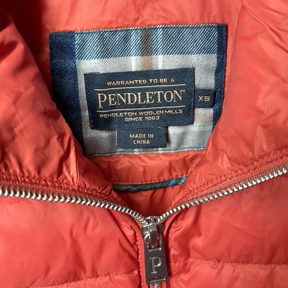 Pendleton Down Puffer Vest - Picture 3 of 7